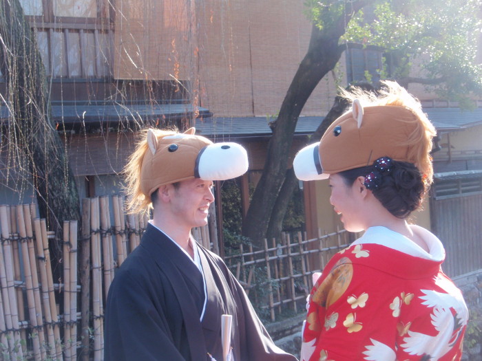 京都らしい祇園でポップな前撮り
